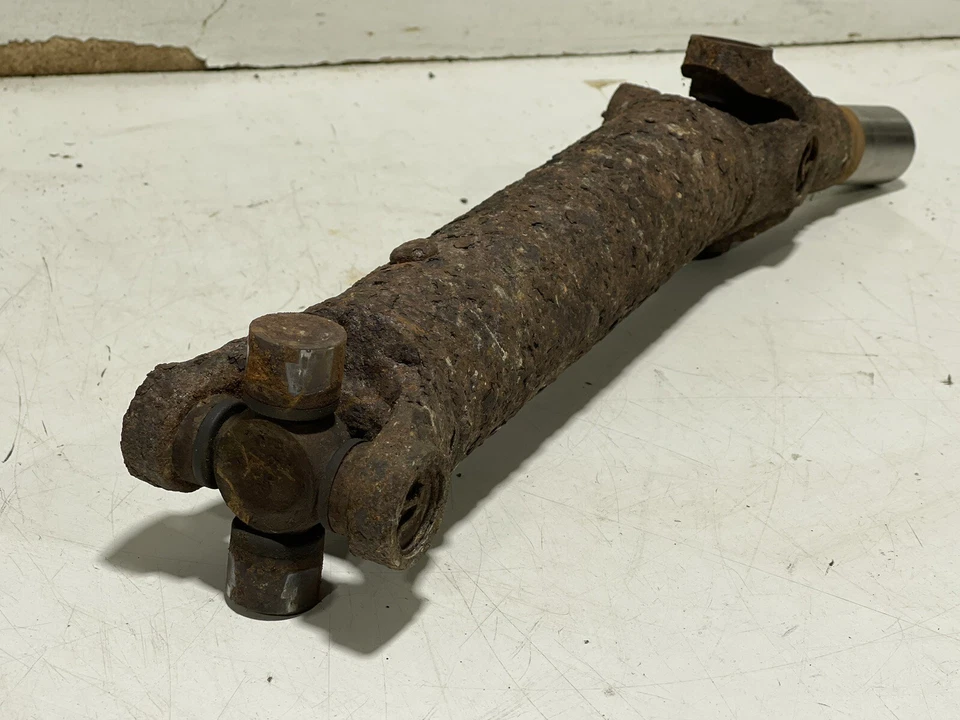 Eje de transmisión trasero manual Jeep Wrangler TJ 97-02 2,5 4 cilindros 13,5" CC 48 Foto 3 de 4