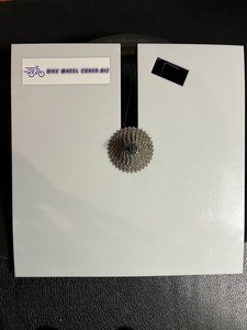 bike wheel cover for cleaning gears