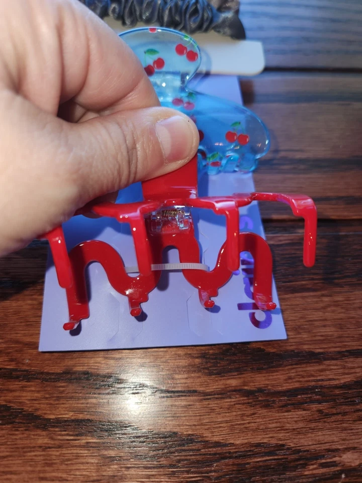 Lote de 15 Accesorios para el Cabello Satinado Scrunchies, Clip de Garra Nuevo con Etiquetas Multicolor $30+ Foto 4 de 4