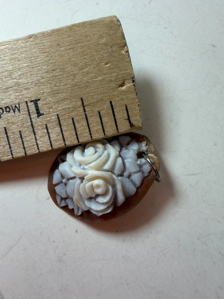 Vintage Pendant Cameo Carved Rose Brown Unmounted Flower Oval - Image 4 of 4
