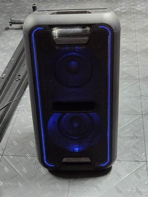 Sony GTK-XB7 Speaker in Perfect Condition Works Real Nice!