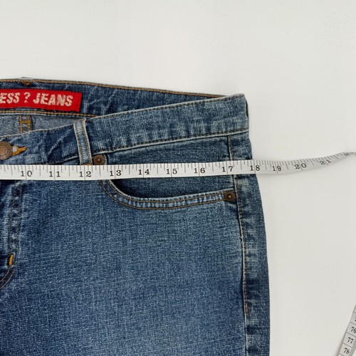 GUESS Crop Jeans Womens Size 31 Blue Denim Straight Stretch Comfort Medium Wash - Picture 2 of 4