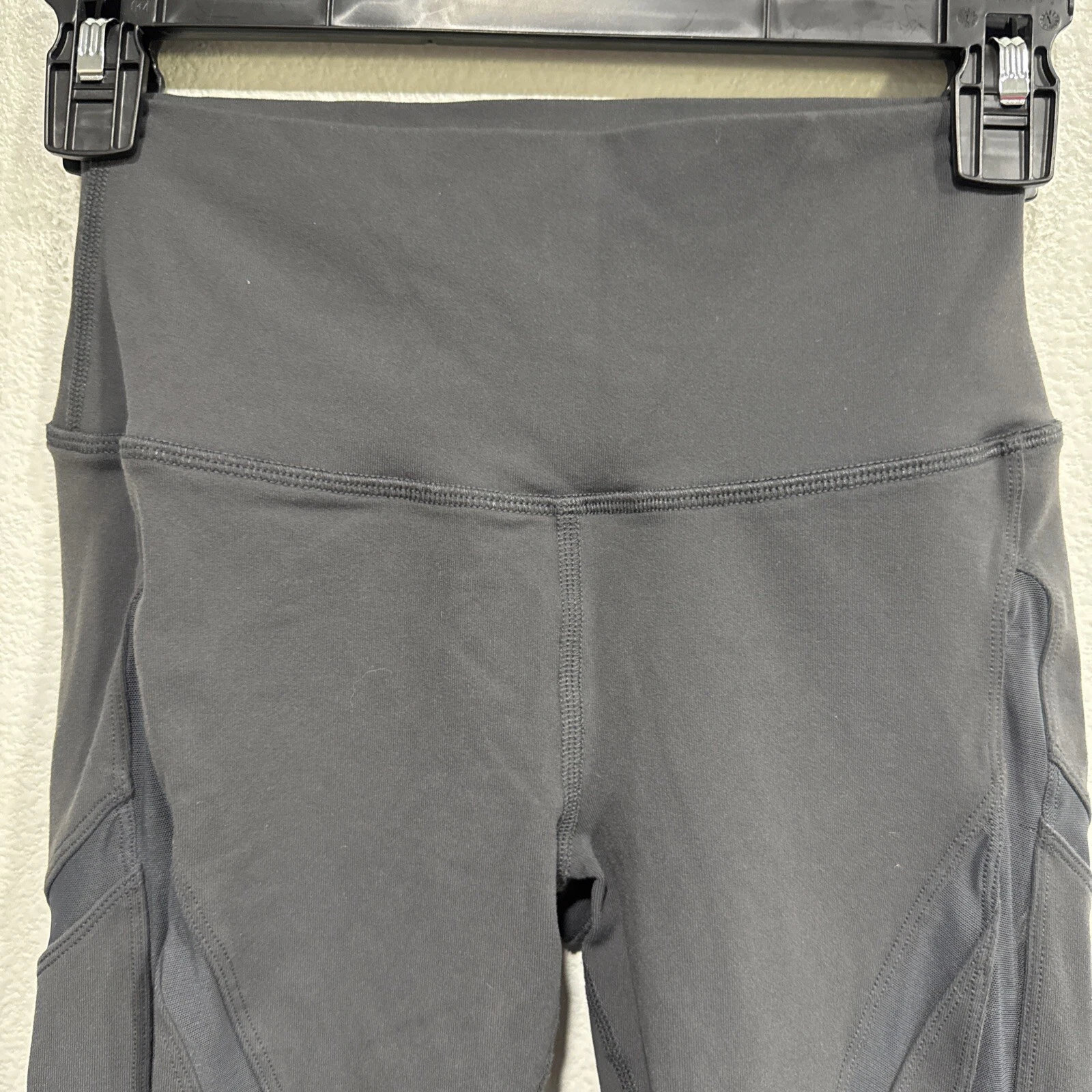 alo-yoga mesh stretch activewear euc leggings
