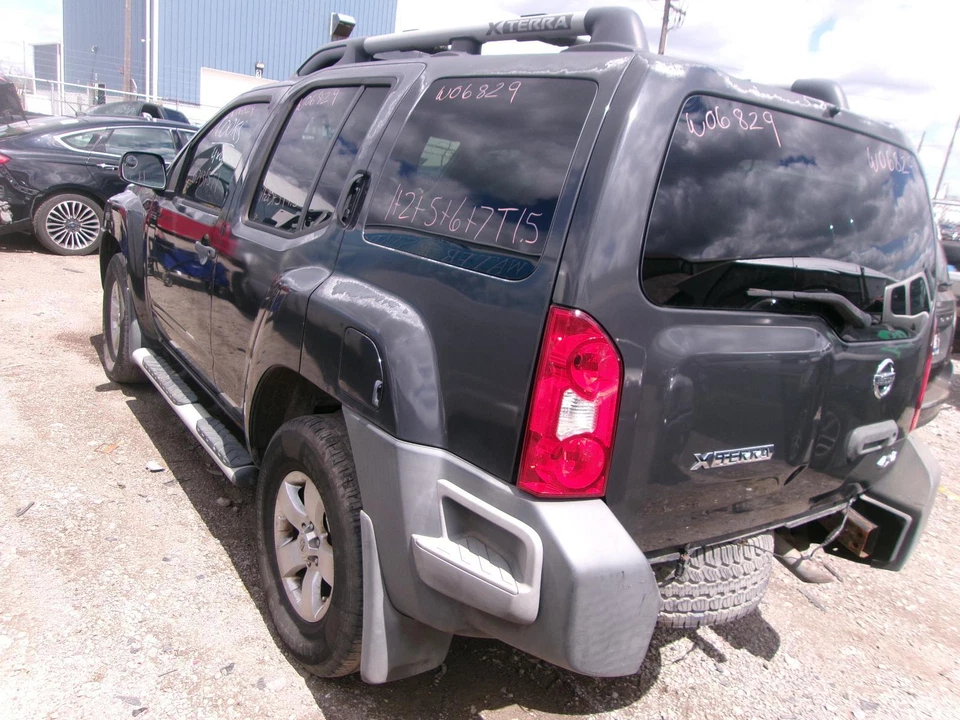 Conjunto de filtro de aire usado se adapta a: Nissan Xterra 2010 6 cilindros 4,0 grado A Foto 3 de 4