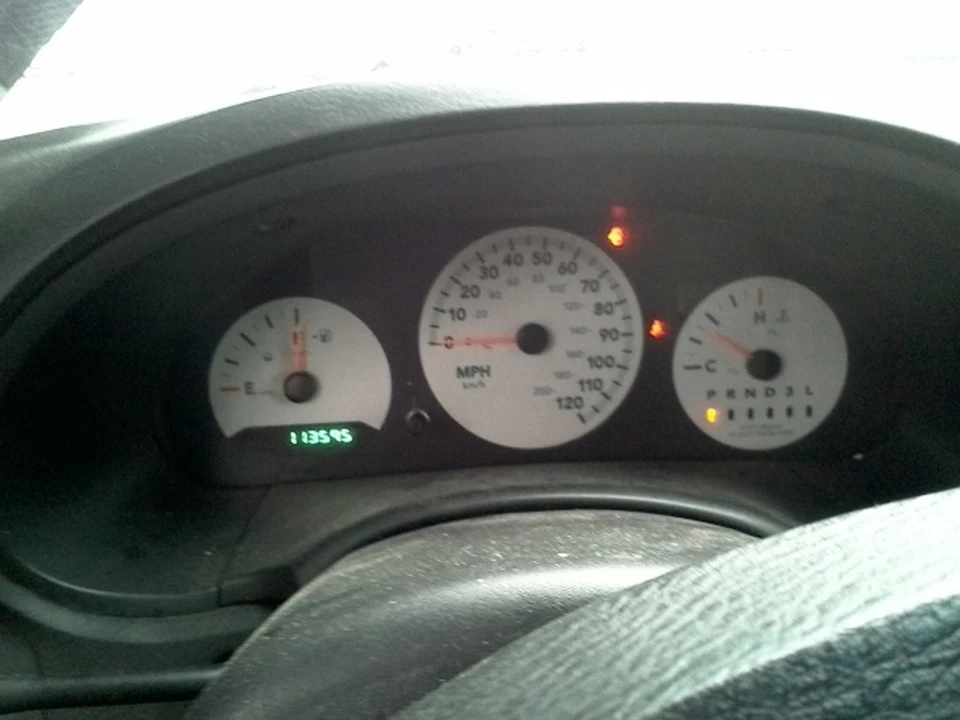 Motor de arranque usado se adapta a: Chrysler Town & Country 2005 pin conector tipo estrecho Foto 3 de 4