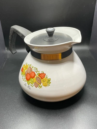 Vintage Corning Ware 6 Cup Teapot/Coffee Le The` Spice of Life P-104 w/Lid RARE