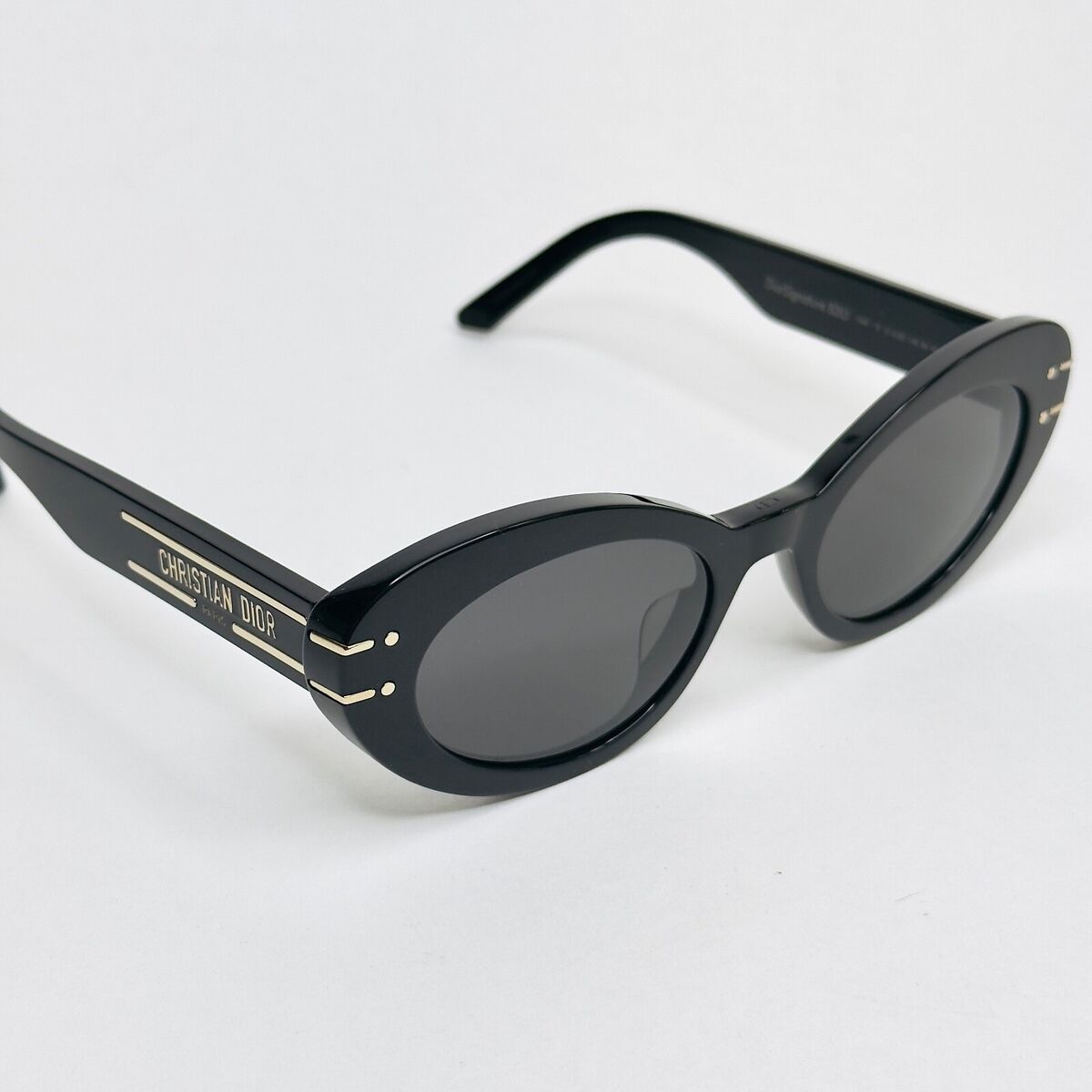 CHRISTIAN DIOR SIGNATURE Unisex Black DIORSIGNATURE B3U Oval CHRISTIAN DIOR SIGNATURE Unisex Black DIORSIGNATURE B3U Oval