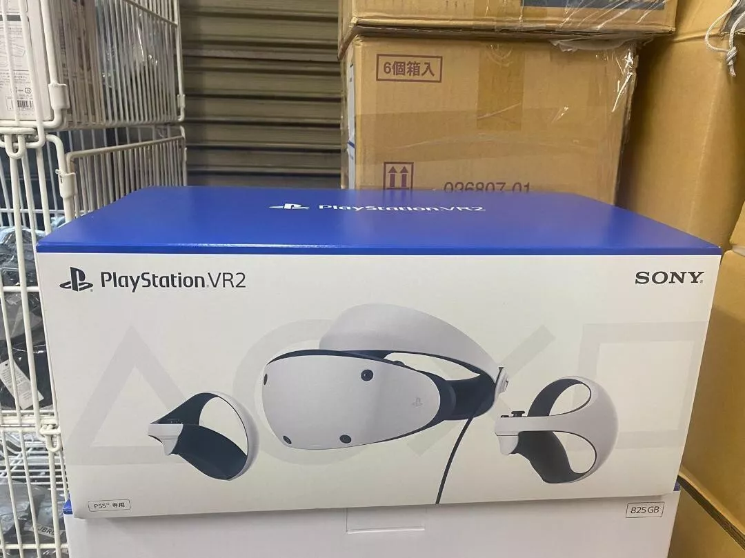 SONY PlayStation VR2 Headset & Sense Controllers PS5 Game USB-C