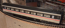 Hornby Inter-City Swallow Mk3 Standard Class Coach - No.42 - OO Gauge - Unboxed