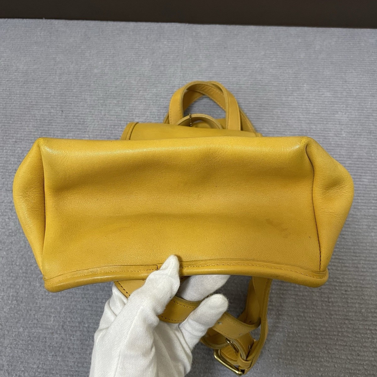 バッグ Old COACH turnlock yellow tan leather s-l400.jpg