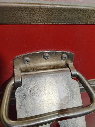 C&N Footlockers Cassapanca Portaoggetti Acciaio Rosso 32x18x8” USA Vaporiera Resistente - Foto 5 di 8