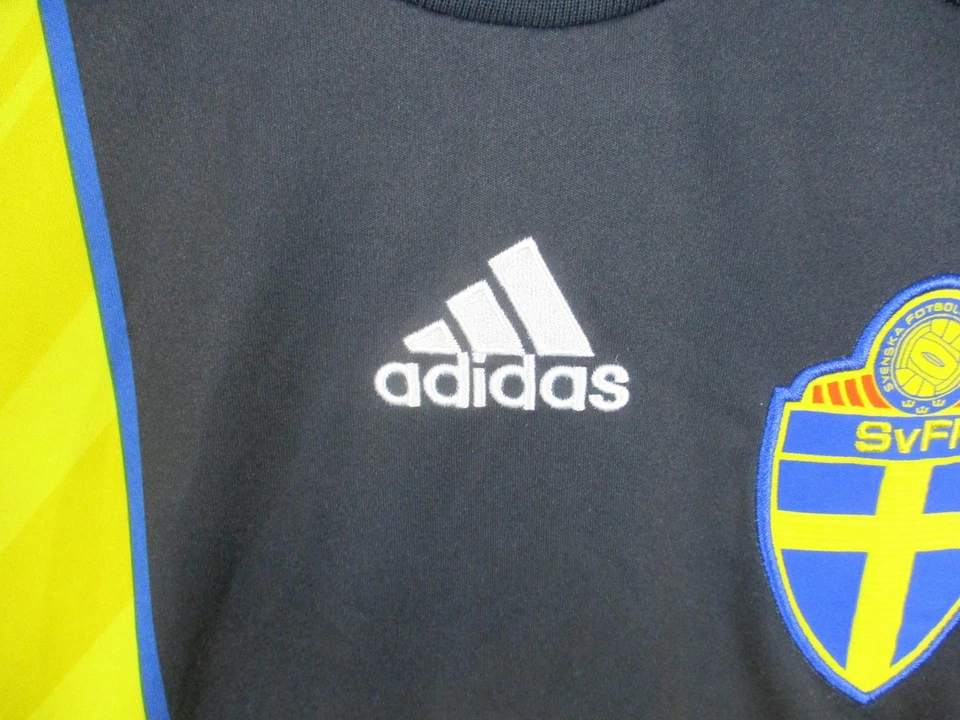 Sweden National Team Jersey Mens Small 13 Robinson Black Yellow Away Adidas - Image 3 of 4