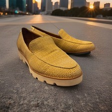 Vionic Women's Kensley Gold Tan Leather Loafers Sold Out Mint Condition Sz 6.5