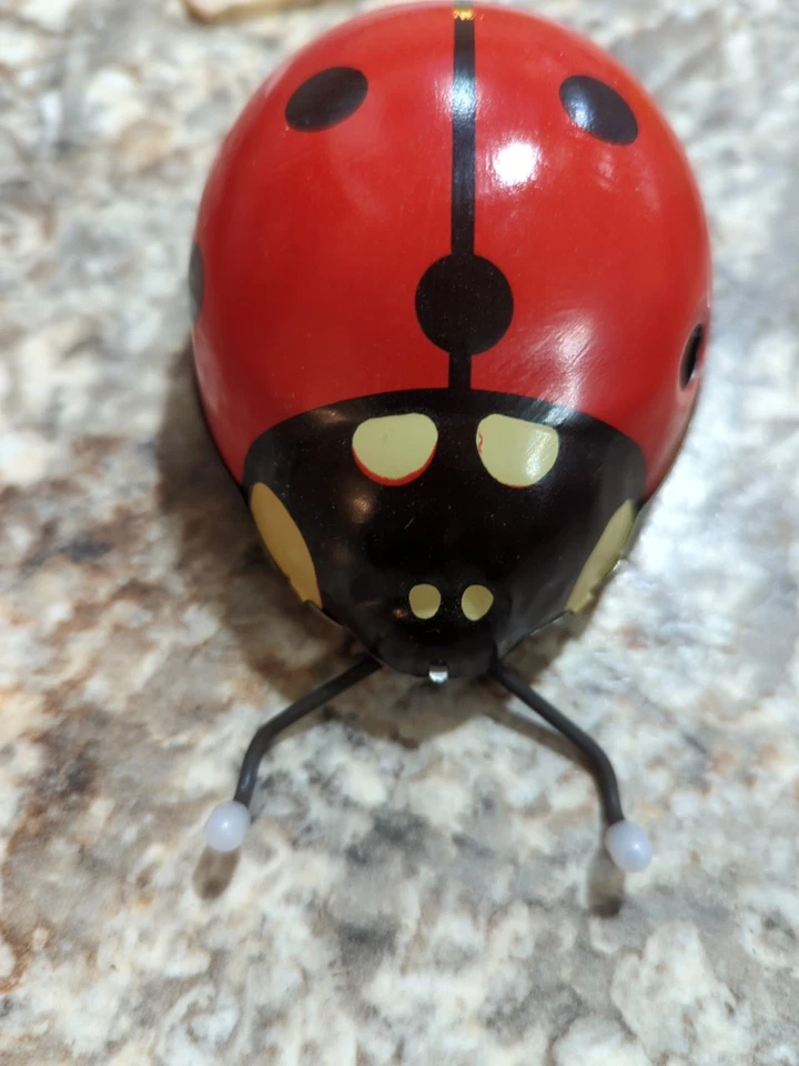 Juguete de hojalata de cuerda mecánico vintage checo KDN BERUSKA Ladybug con caja Foto 4 de 4