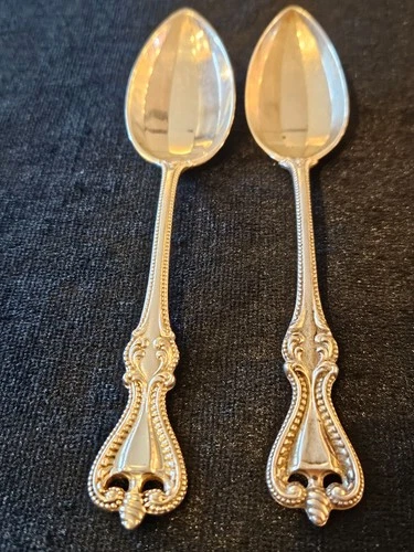 Two Towle Old Colonial Sterling Silver  Teaspoons 67 Grams Grams 5-5/8"