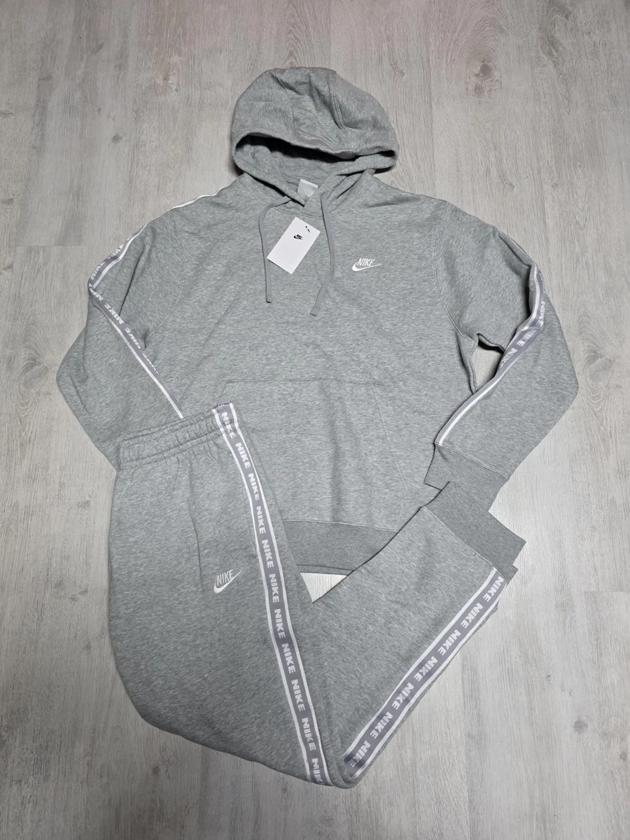 Nike Club Fleece Tracksuit/Trainingsanzug FB7296-063 Gr.S/M/L/XL