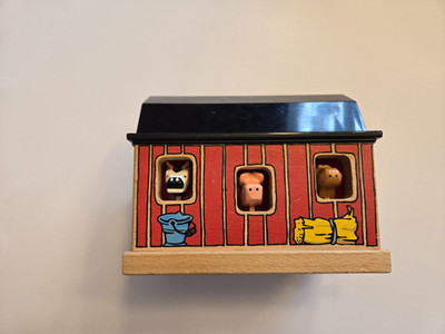BRIO Animal Barn Tunnel Wooden Pop-Out Farm Cow Pig Horse Thomas Compatible