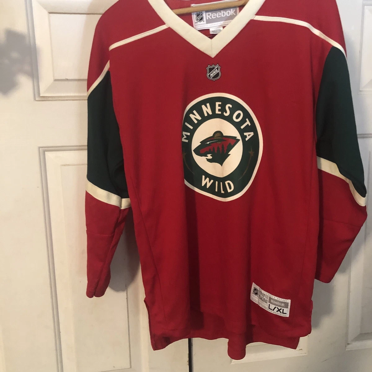 NHL Reebok Youth Minnesota Wild Jersey top Size L/XL Color Red/Green