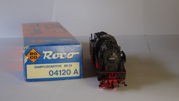 Locomotora Roco H0 04120A DB BR23 DC Analógica, sin estrenar.