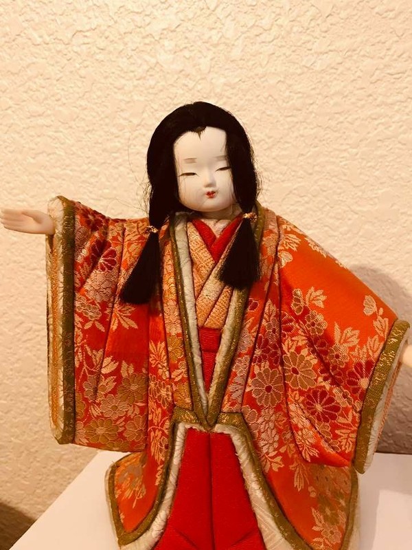 Vintage Traditional Japanese Kimekomi Doll (W)