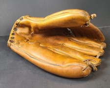 1950s sears JC Higgins  28- Leather Baseball Glove Ernie Broglio 1660