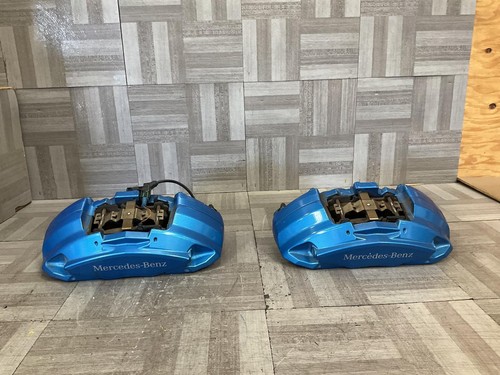 2017 MERCEDES C350e Front Brake Caliper Set Left and Right Blue 205 Type OEM