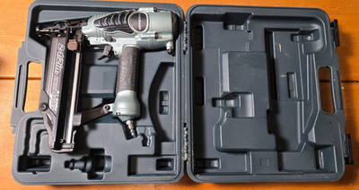Metabo HPT NT65M2S 2-1/2'' Finish Nailer Pneumatic Nail Gun