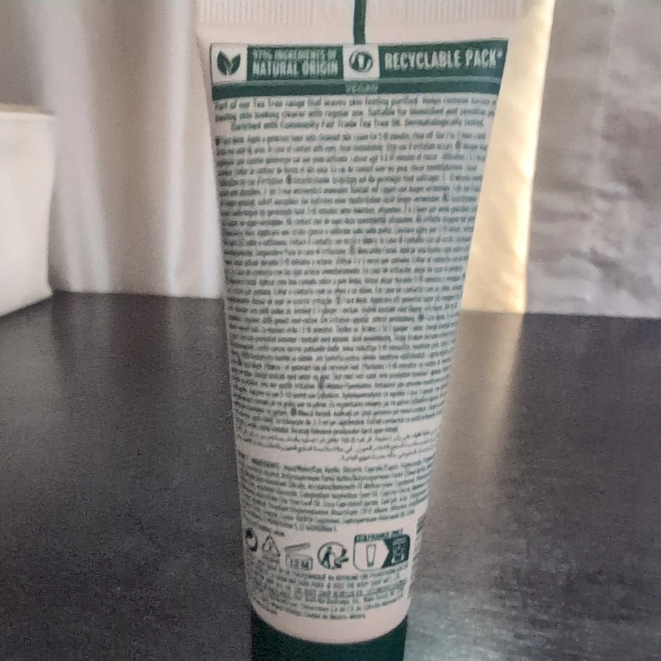 NEW The Body Shop Skin Clearing Clay Mask Purify 75ml Vegan Blemish - Image 2 of 2