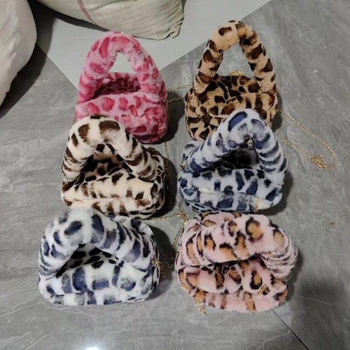 Damen Kunstfell Leopard Kettentasche Schultertasche Mini kleine Handtasche Winter süß - Bild 12 von 26