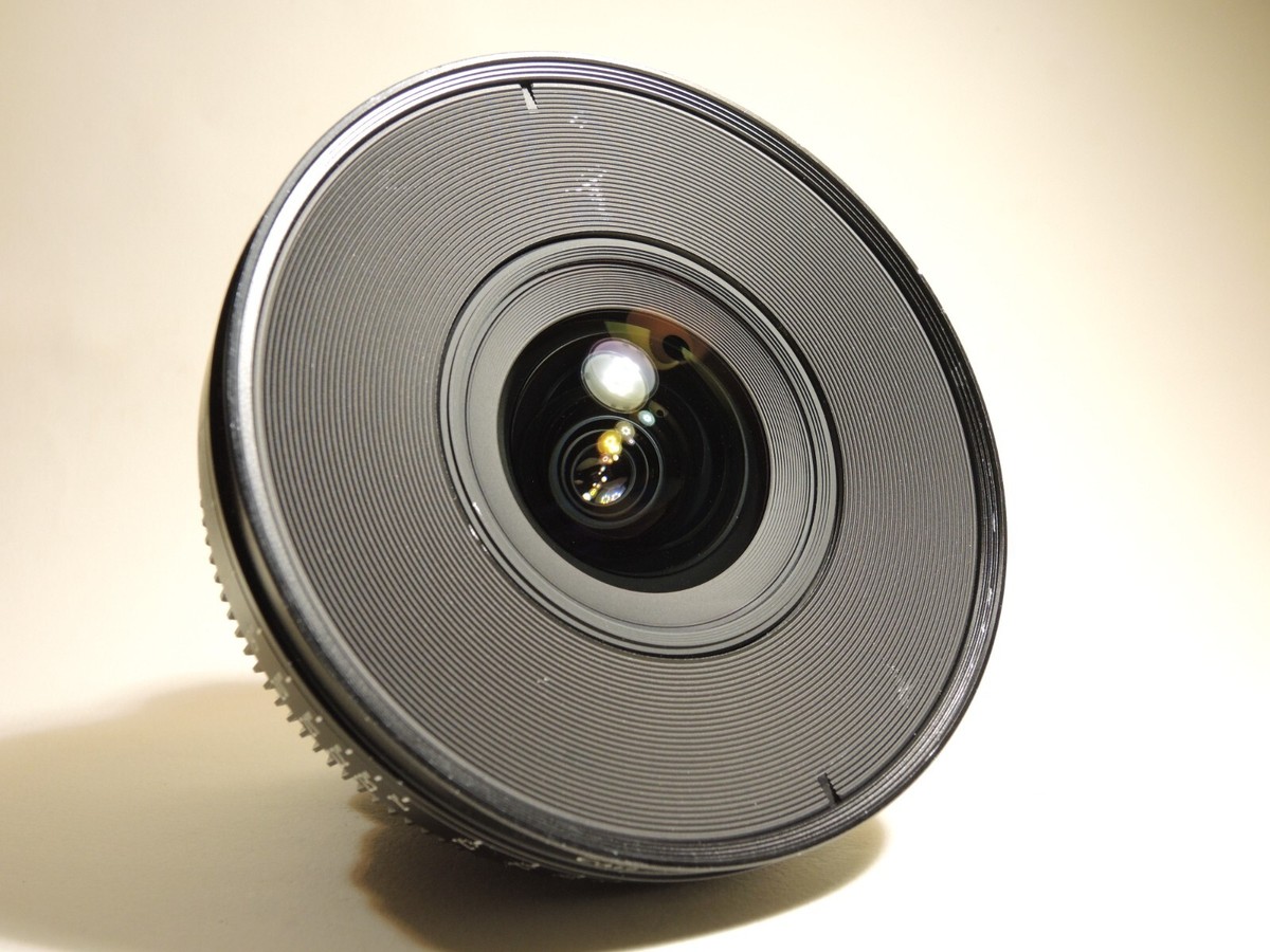 Carl Zeiss T* 21mm T2.9 CP.2 cine manual focus lens for Canon EF