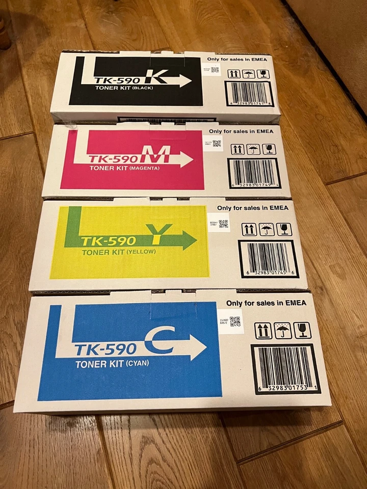 Juego completo Kyocera TK-590 OEM. Foto 2 de 2