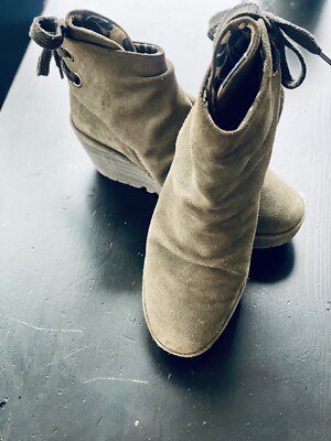 Fly London Women's Wedge Boots Size 39 Yama  Green/mushroom  Suede Booties