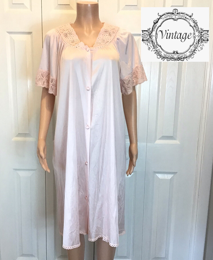 Vanity Fair Vintage Pink Nightgown Robe Dressing Gown… Gem