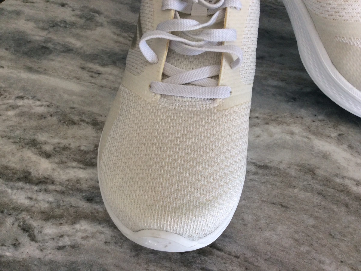 Skechers goga max white clearance
