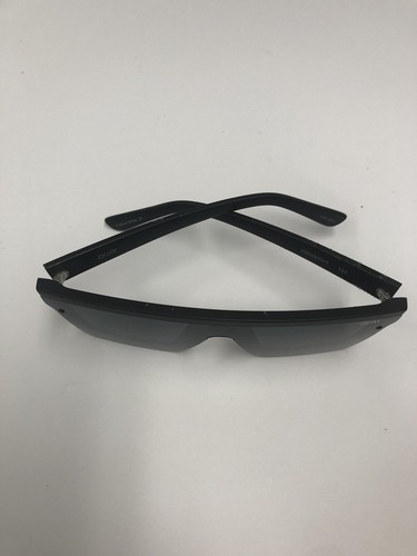 Quay Midsight 125 Sunglasses With Oversized Flat Top Design & Black Frame Read - Picture 2 of 16