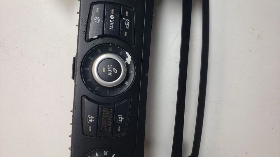 2009 宝马 528I E60 HVAC 加热器空调气候控制 — 第 3/4 张图片