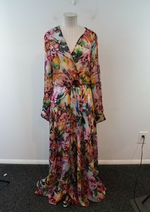 vestido florido transparente