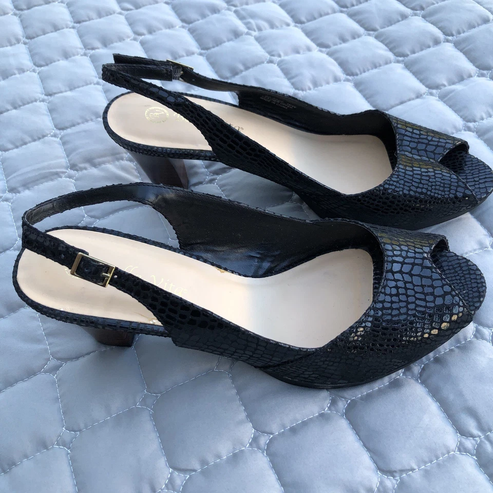 Bella Vita Slingback Leather Heel Shoe w/ Strappy Pattern and Open Toe Size 10 W - Image 4 of 4