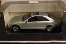 Mercedes-Benz Dealer Special Order Mercedes-Benz S-Class (W220) 1/18 Silver