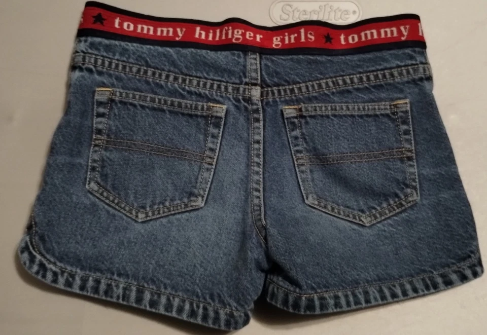 Pantalones Cortos Vaqueros Tommy Hilfiger Niñas Grandes DE COLECCIÓN Talla 8 NOMBRE DELETREAR CINTURA Foto 2 de 3