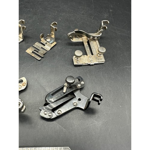 Vintage Antique Singer Sewing Machine No. 99 Attachments READ - Picture 4 of 7