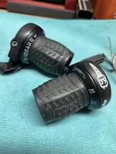 Gripshift 6.0 SRT600 3 speed (works good) x 8 speed (parts only) Twist Shifters
