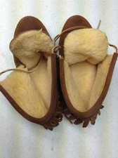 VINTAGE BROWN LEATHER FRINGE MOCCASIN SIZE 5-6