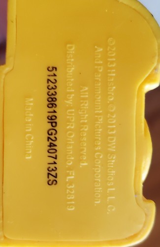 Universal Studios Bumblebee Transformer Exclusive 2013 Gen 1 Figure Rare - Picture 7 of 7