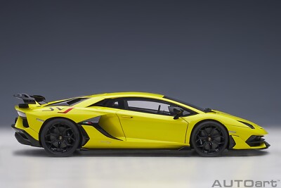 LAMBORGHINI AVENTADOR SVJ GIALLO TENERIFE YELLOW 1:18 COMPOSITE by