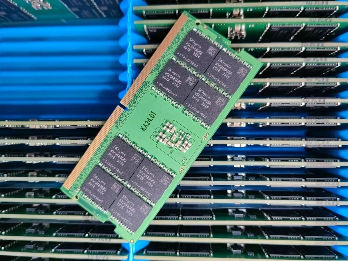 SK hynix 32GB DDR5 5600MHz Laptop RAM 2Rx8 PC5-5600B-SB0