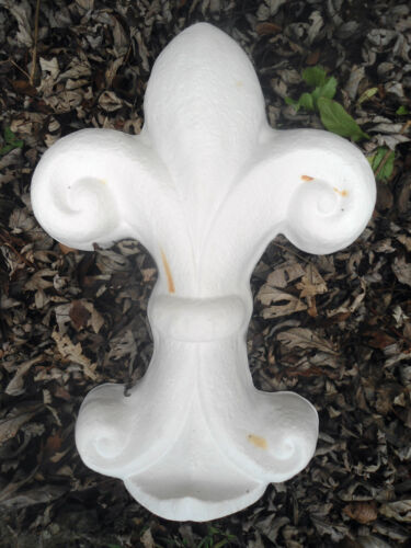 Fleur de lis poly plastic mold concrete plaster free standing 15"H x 11"W x 2.5" - Picture 1 of 7