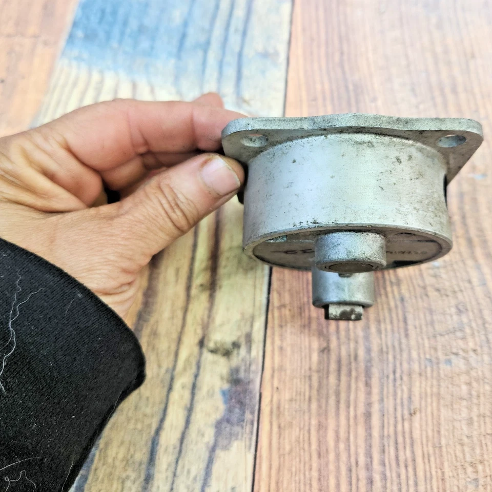 For Volkswagen VW Super Beetle 30mm Gear 8mm Stud Dished Cam Engine Oil Pump NOS - Image 4 of 4