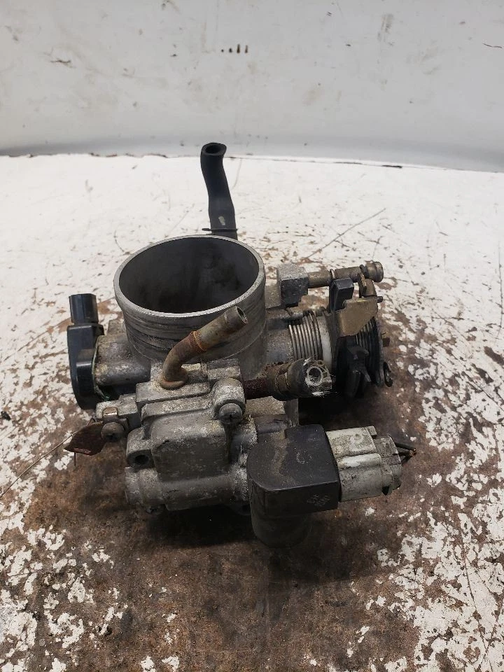 PRIUS 2014 锁执行器 6799936 — 第 3/4 张图片