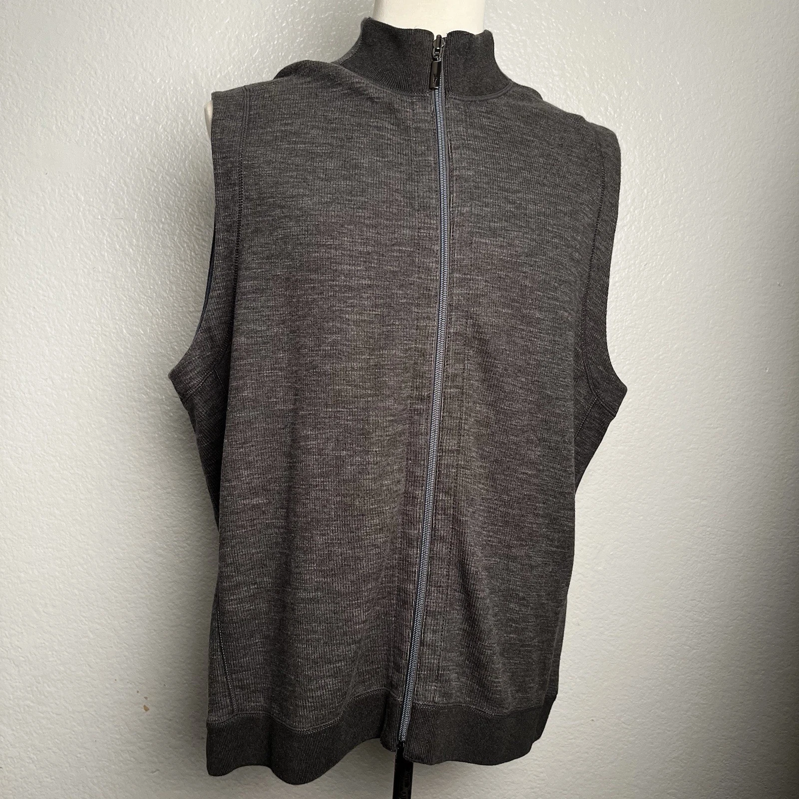 Tommy Bahama Reversible Flipside Full Zip Knit Vest Men’s XL Blue Gray Golf NWT
